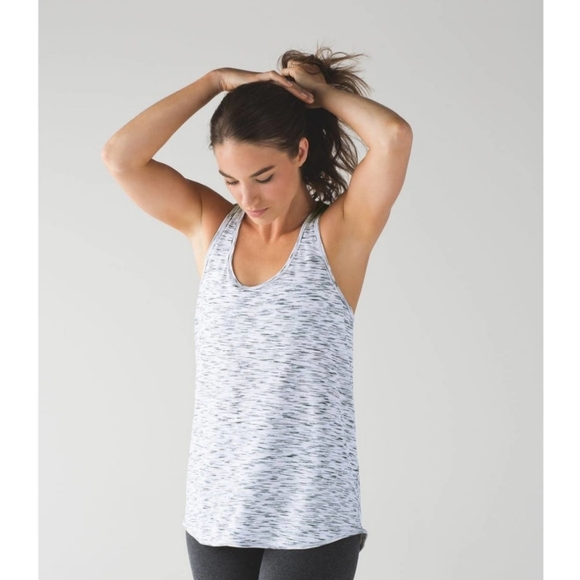 Lululemon Essential Women's Active Running Athletic Tank Top - Picture 3 of 13